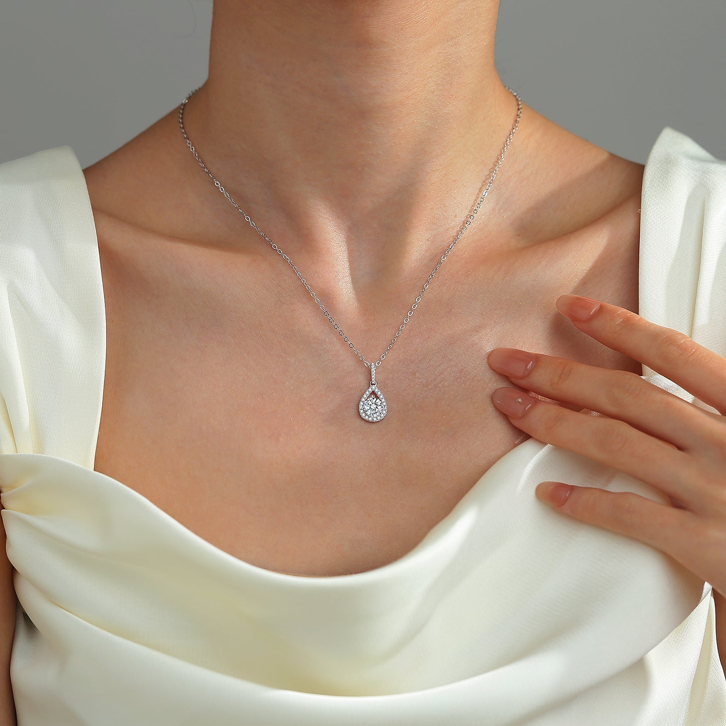 Waterdrop Moissanite Pendant Necklace for Women, 1 Carat Solitaire